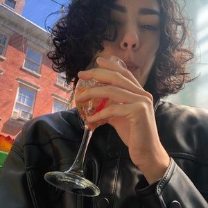 Meet your Posher, Agustina